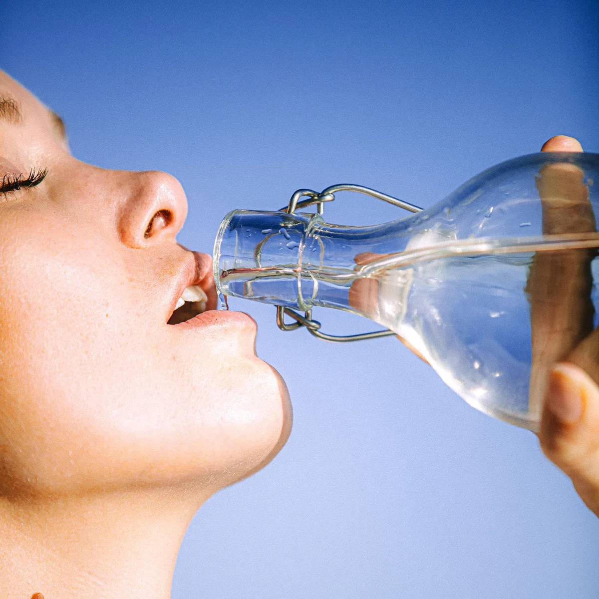 Dry Mouth and Summer Heat: Causes, Risks, and Relief